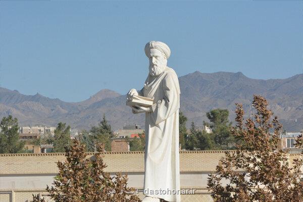 بیهقی پدر نثر فارسی است؟