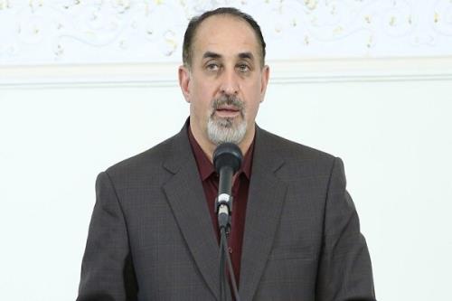 پیرنیا، معمار حكیم است