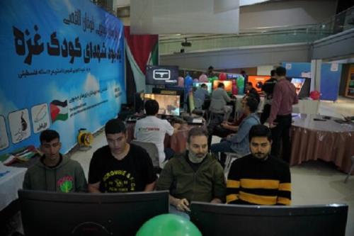 منتخبان مسابقه بازی های کامپیوتری گرامیداشت شهدای غزه مورد تقدیر قرار گرفتند