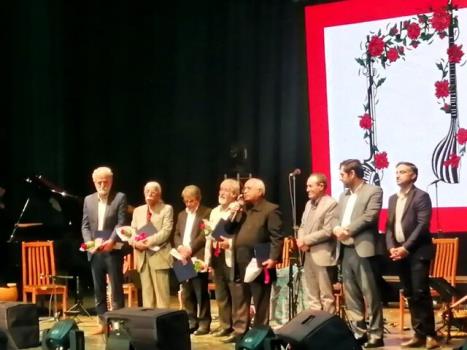 قدردانی از اساتید موسیقی در شب بارانی شیراز