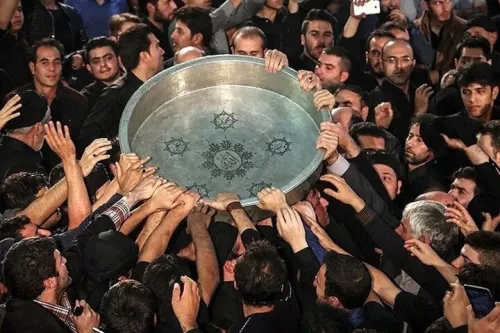 آئین طشت گذاری سنتی ریشه دار در پاسداشت جوانمردی حسینی