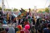 آخر جشن عروسك ها با غایبان ریز و درشتش