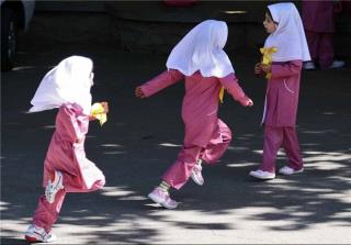 تاثیر پوشاك مدارس بر ضریب هوشی و آرامش روانی دانش آموزان