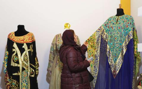 مروری براتفاقات و رویدادهای مدولباس در یكسال گسستی كه عمیق تر شد